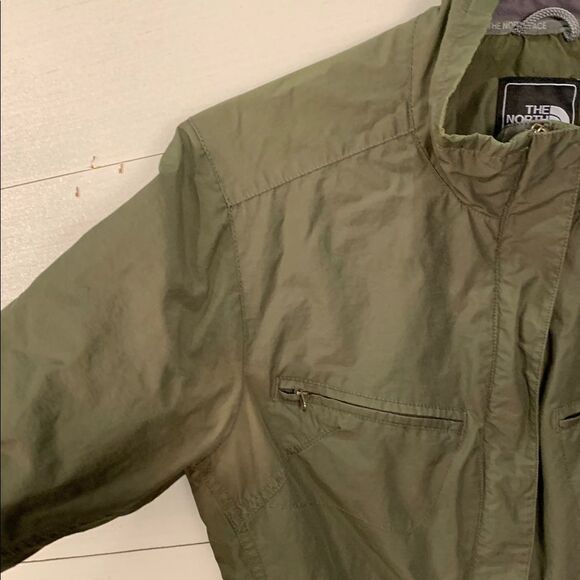 The North Face Olive Green zip up Jacket Womans size medium - Picture 4 of 13